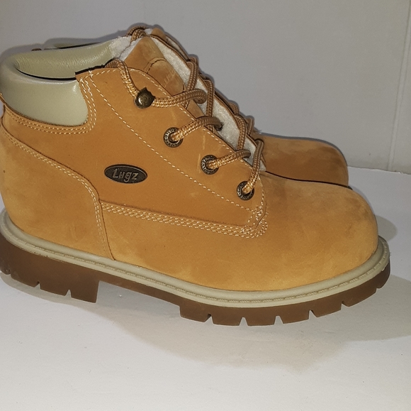 lugz hiking boots